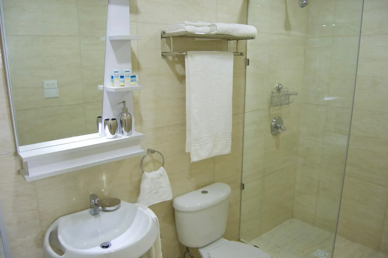Aruba Suites Palm Beach Hostel