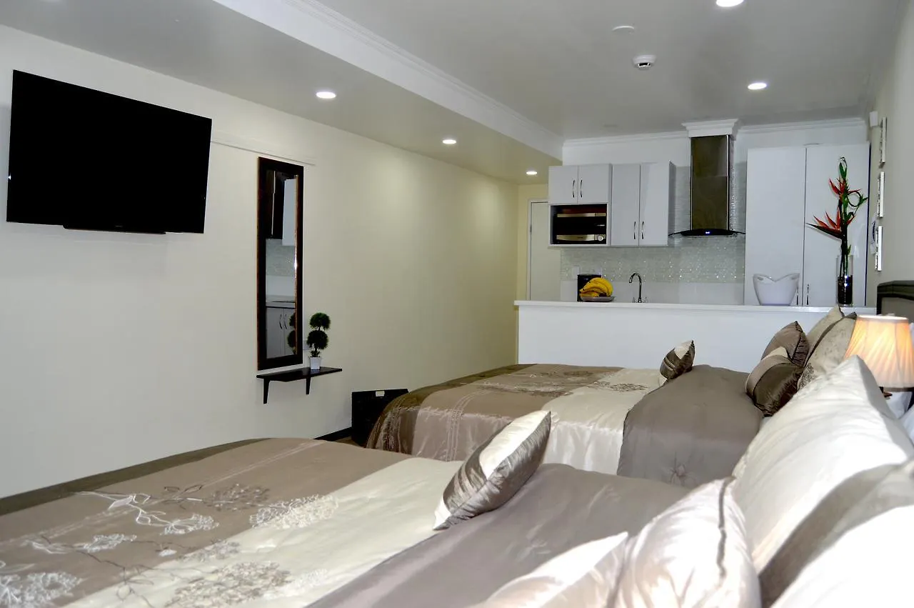 Hostel Aruba Suites Palm Beach